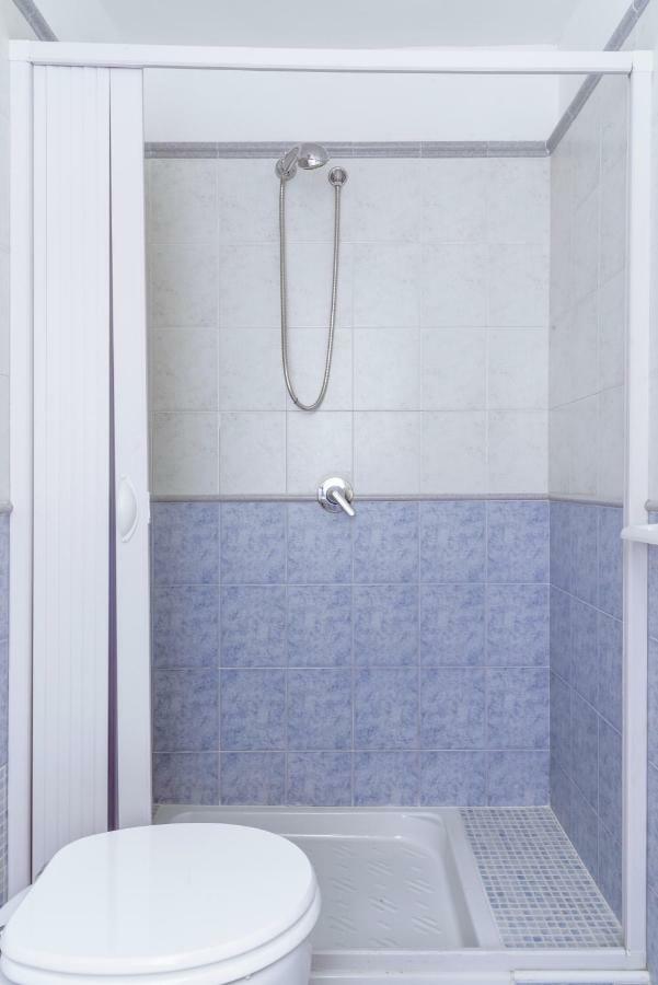 טאראנטו Geneva'S Apartment מראה חיצוני תמונה